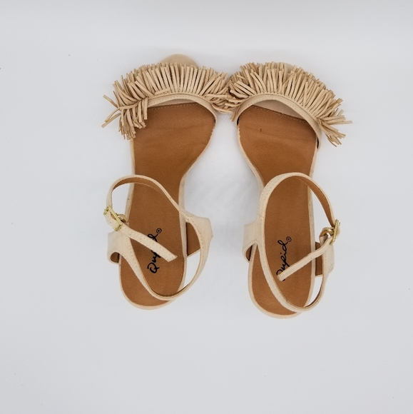 Fringe open toe Qupid sandals - Picture 4 of 4